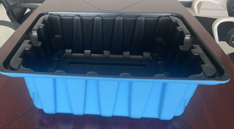 电池隔膜循环包装吸塑下盖