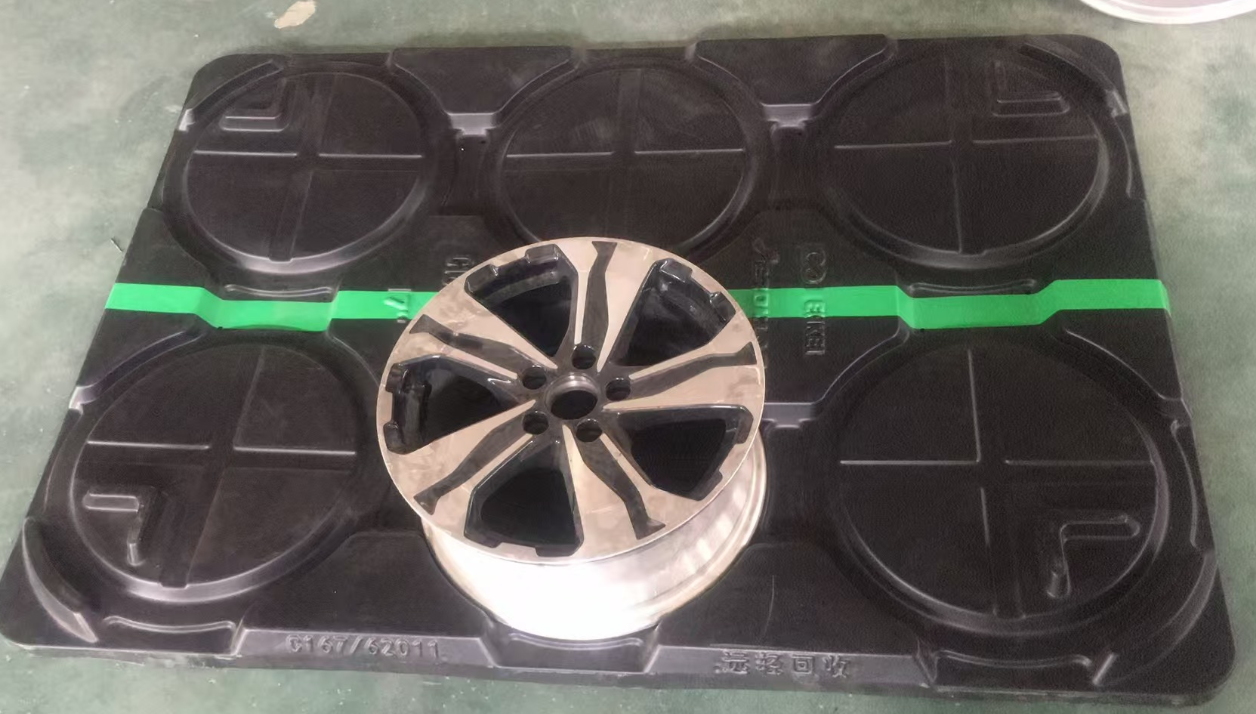 丰田16寸轮毂厚片吸塑托盘